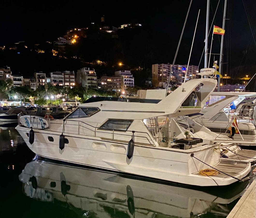 Barco Muy Romantico Con Parking! Sant Adria de Besos Exterior photo